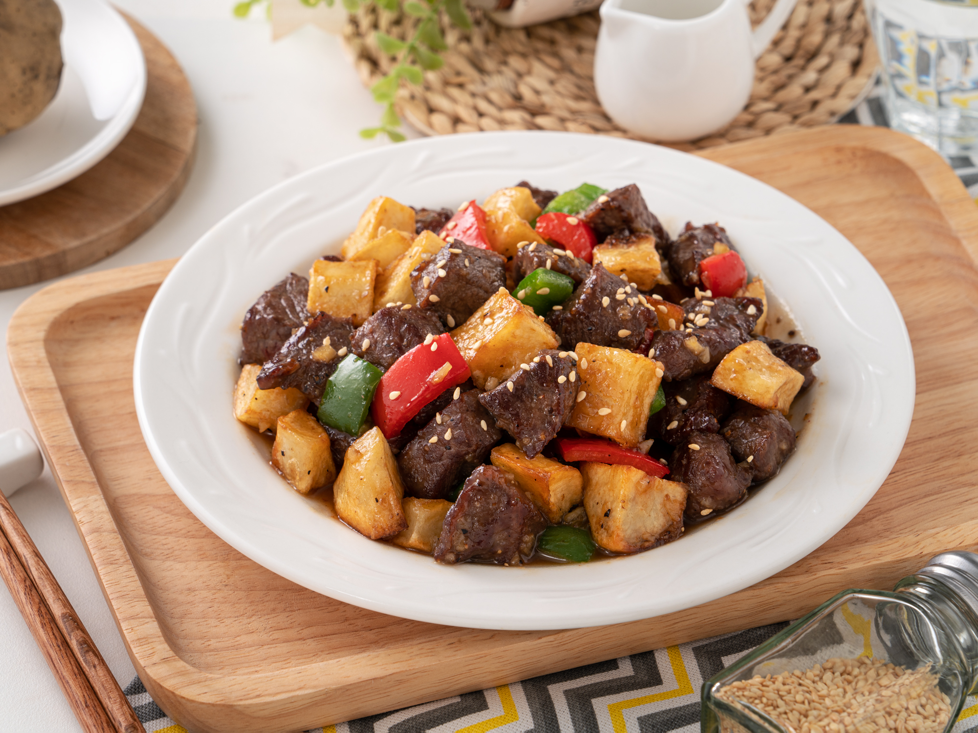 黑椒蜜汁薯仔牛柳粒 美味食譜 李錦記台灣 Taiwan 黑椒蜜汁薯仔牛柳粒 美味食譜 李錦記台灣 Taiwan